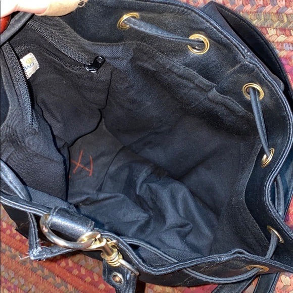 VINTAGE GENUINE BLACK LEATHER PALOMA PICASSO DANIELLA BUCKET BAG DESIGNER - Picture 6 of 6